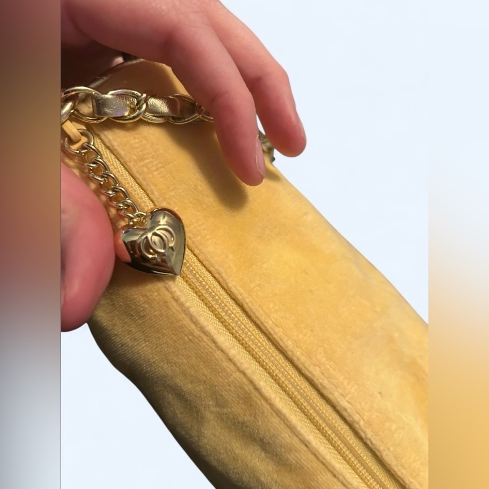 Vintage Couture Minicci Yellow Velour Barrel Shoulder Bag Y2K - Picture 2 of 6